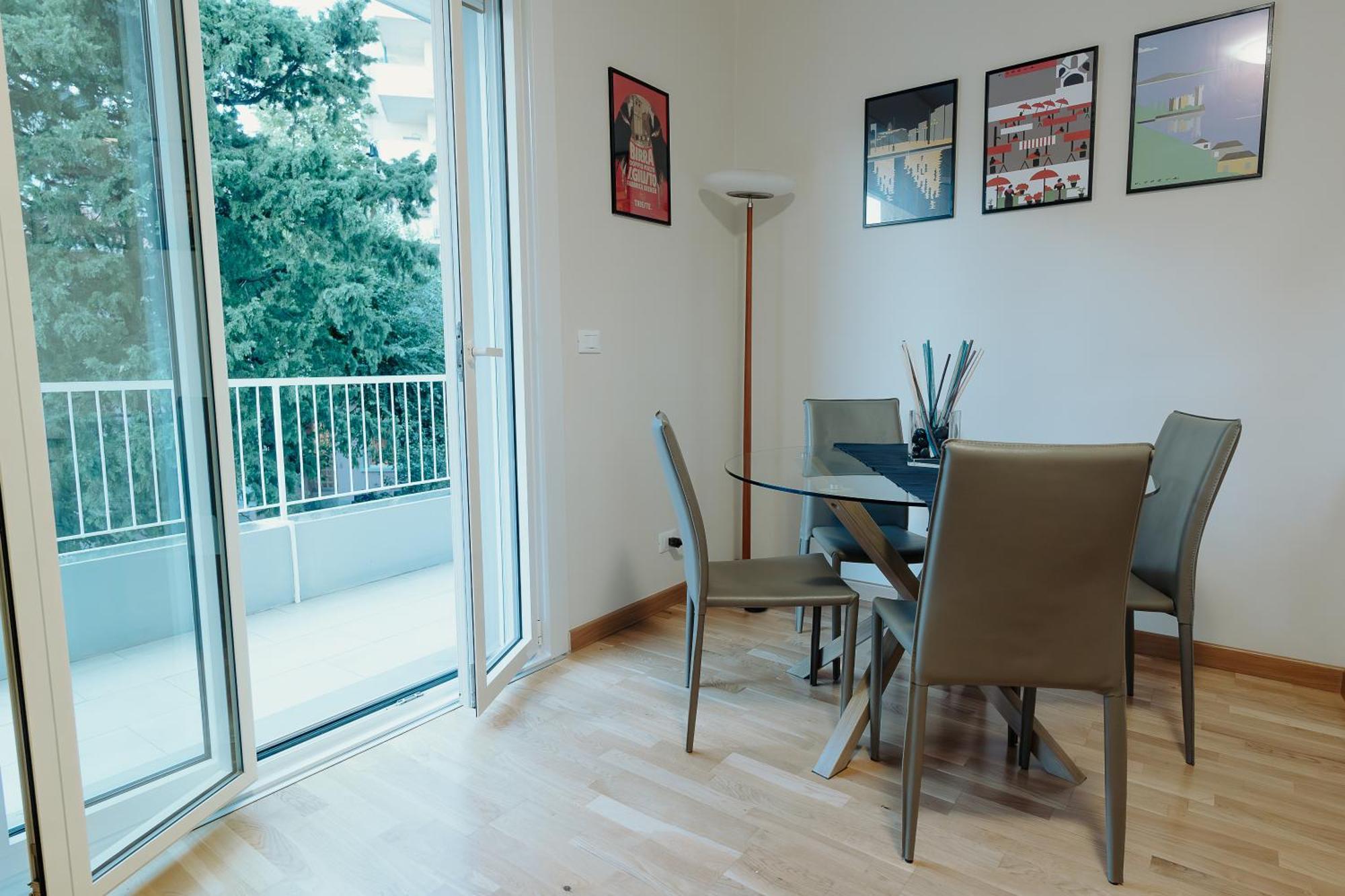 5Min Stazione Centrale Appartamento Con Terrazza 트리에스테 외부 사진